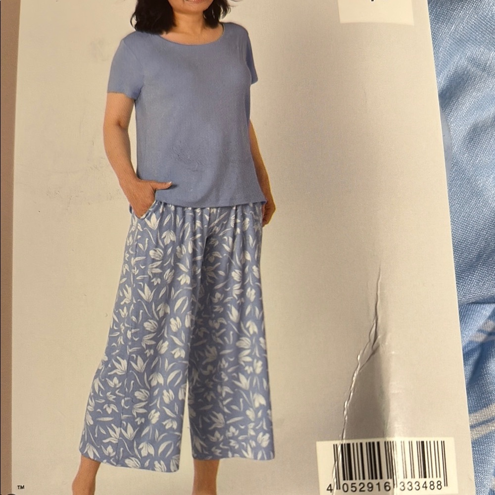 ESMARA  premium ladies pajama set Blue Floral Women's Pants SZ Small